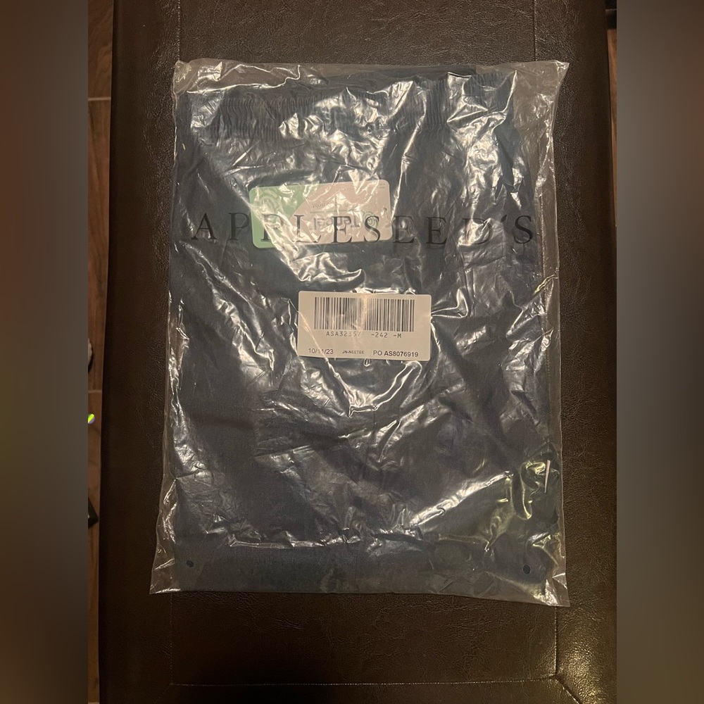 Women’s AppleSeeds brand NWT